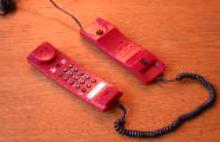 Compurama-Bilder Jan09 telefon duo dtsch-franz in rot